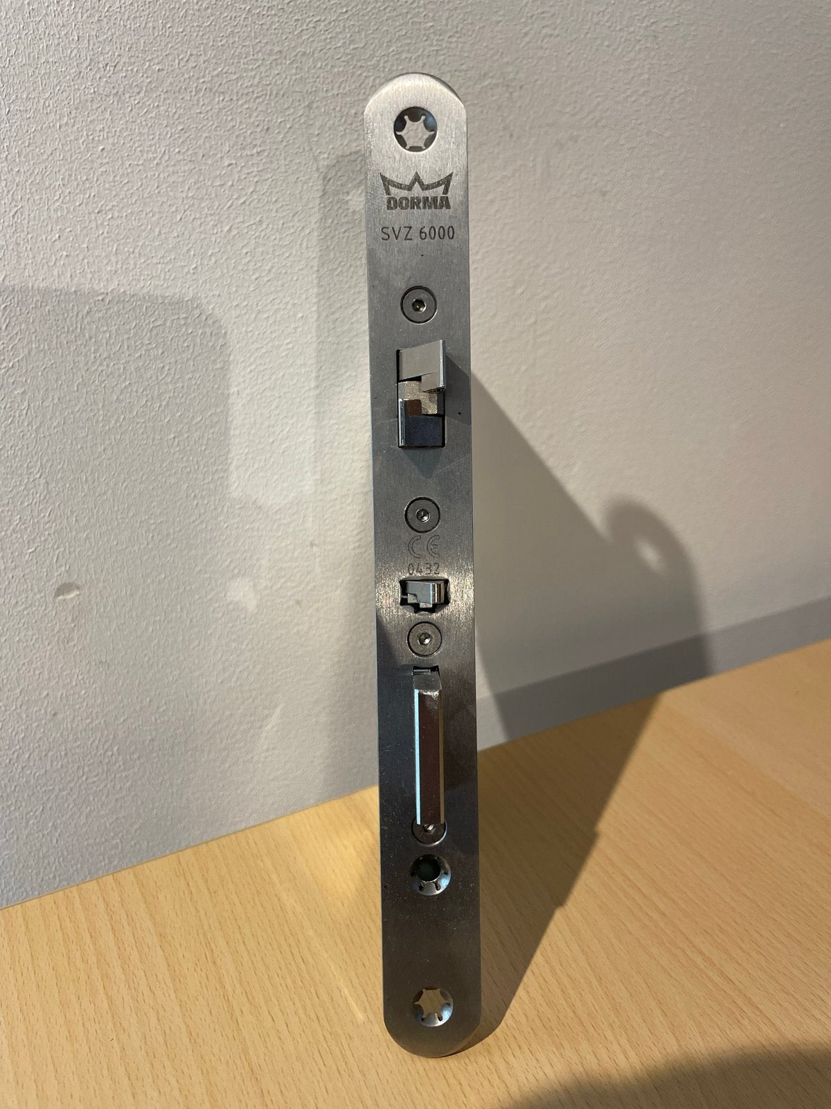 Dorma slot SVZ6267/6268 - PC 72mm, Doorn 60mm,Voorplaat 24mm, Ophalen of Verzenden, Zo goed als nieuw, Rvs, Slot