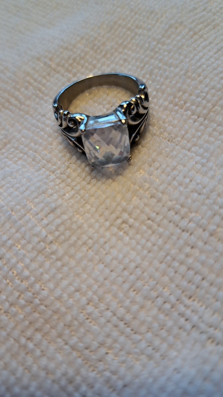 Leuke ring met steen. mt 20, Overige materialen, 20 of groter, Verzenden, Zo goed als nieuw