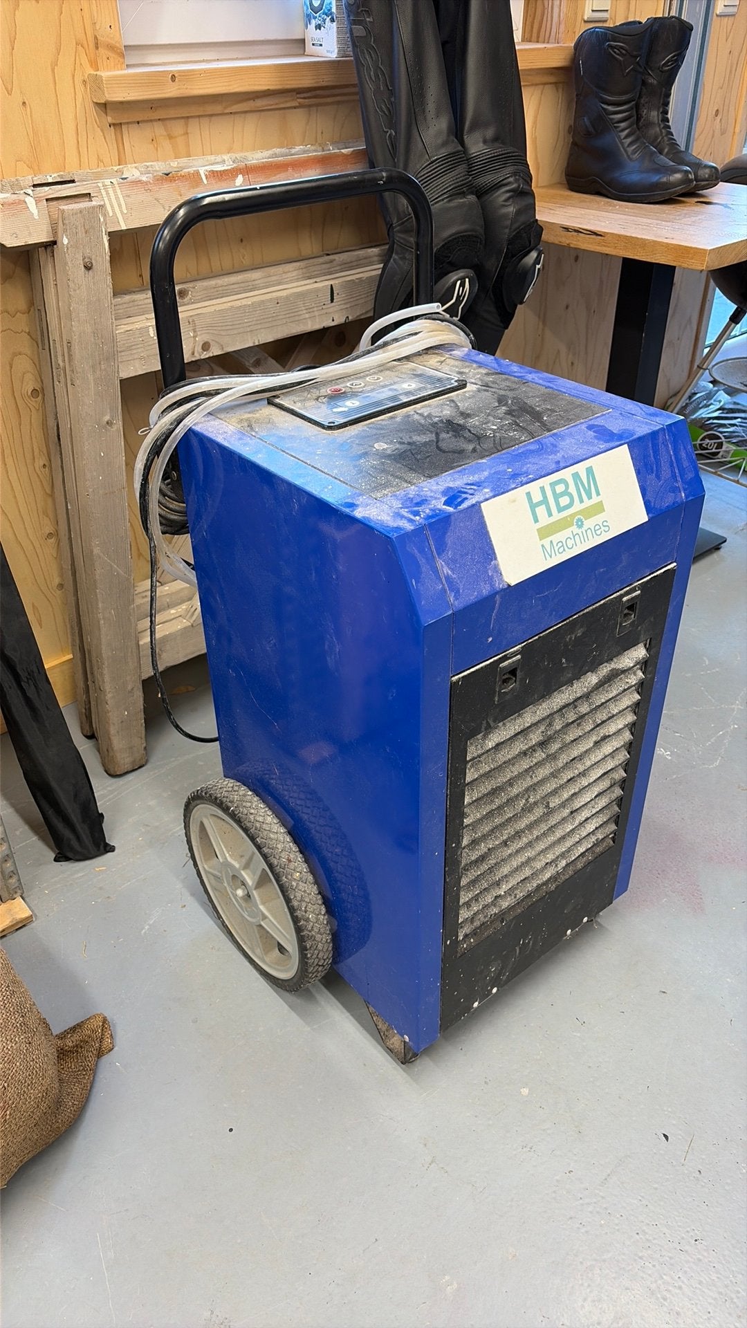 HBM bouwdroger 70l/dag, Ophalen, Zo goed als nieuw, Ventilator