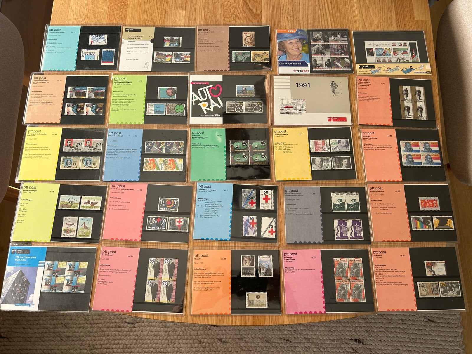 Grote Collectie PTT Postzegelmapjes (Eerste Uitgifte), Ophalen of Verzenden, Zo goed als nieuw