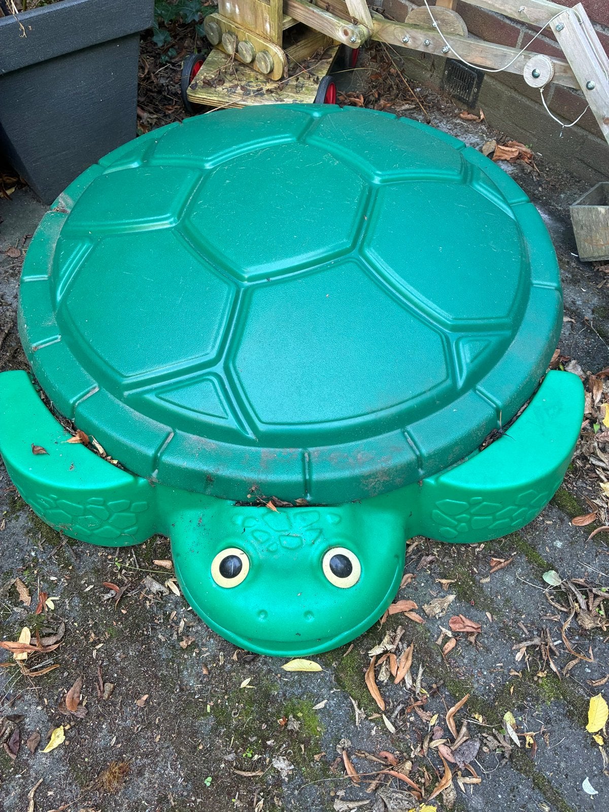 Gratis zandbak in de vorm van een schildpad, Ophalen, Gebruikt