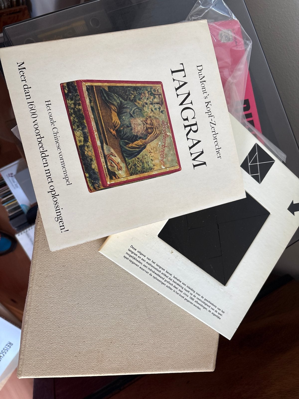 Tangram: Het oude Chinese vormenspel - Joost Elffers, Boeken, Ophalen, Zo goed als nieuw