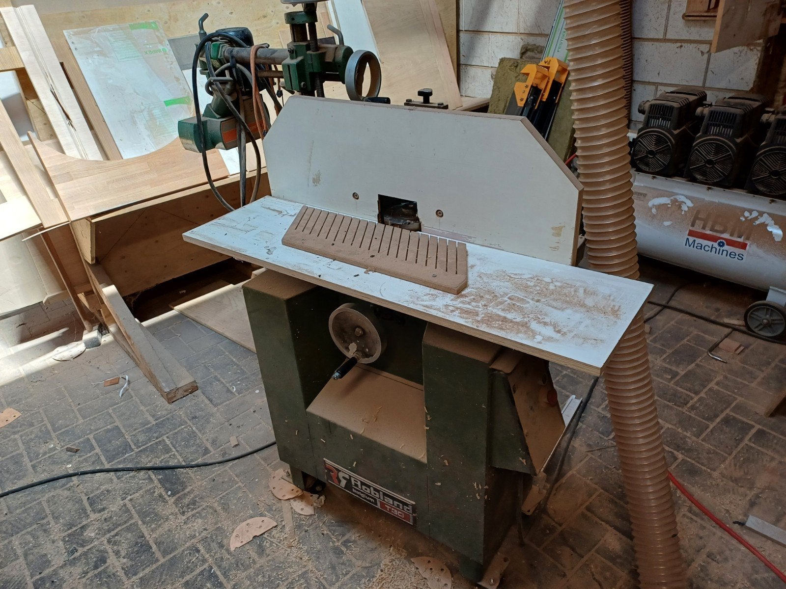 Robland T30 Freesmachine met STEFF 32+2 aanvoerapparaat, Ophalen, Gebruikt, Robland, Bovenfrees