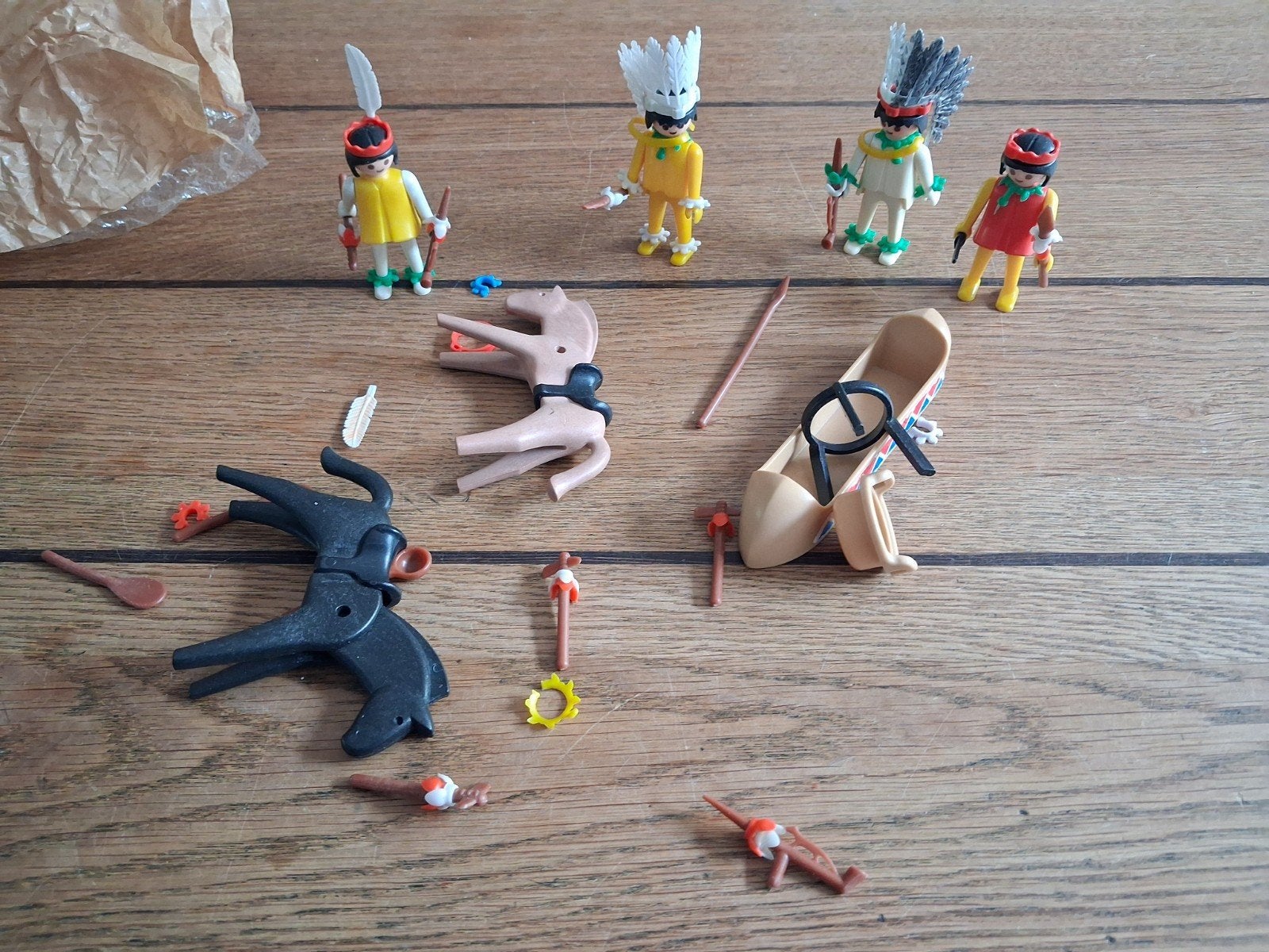 Playmobil Indianen met kano en paarden  geobra, Gebruikt, Complete set, Ophalen of Verzenden, Figuren