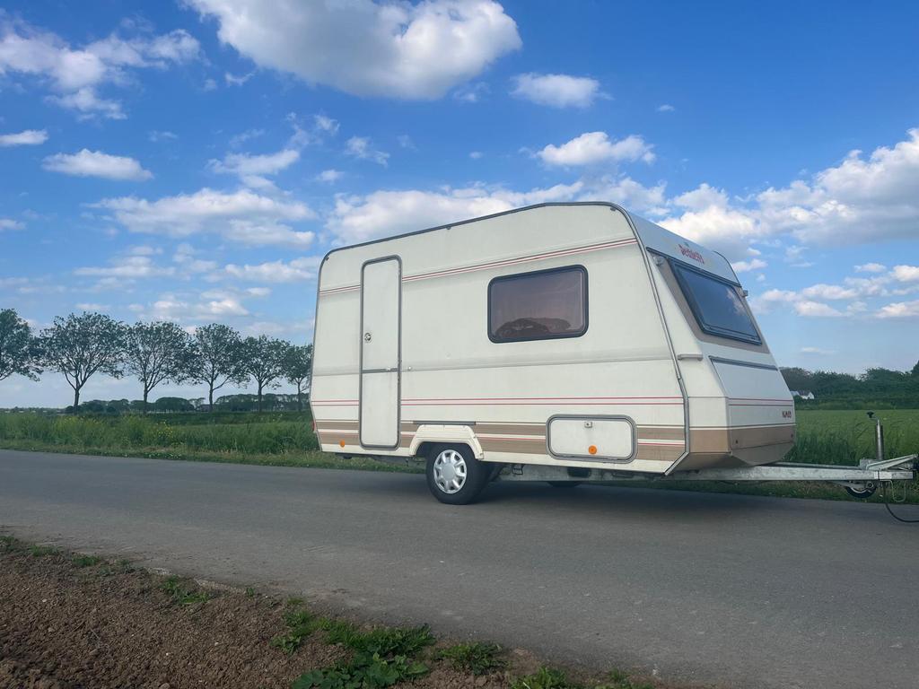 Nette dethleff nomad met voortent/luifel/aanbouw, Rondzit, Tot en met 2, Particulier, Dethleffs