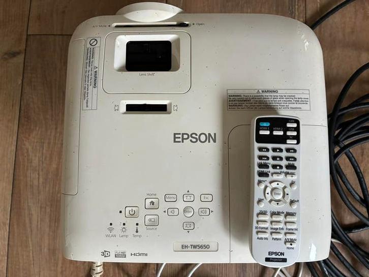 Epson beamer EH TW 5650 +  projectiescherm + plafondsteun, Ophalen of Verzenden, Gebruikt, Overige resoluties, Epson