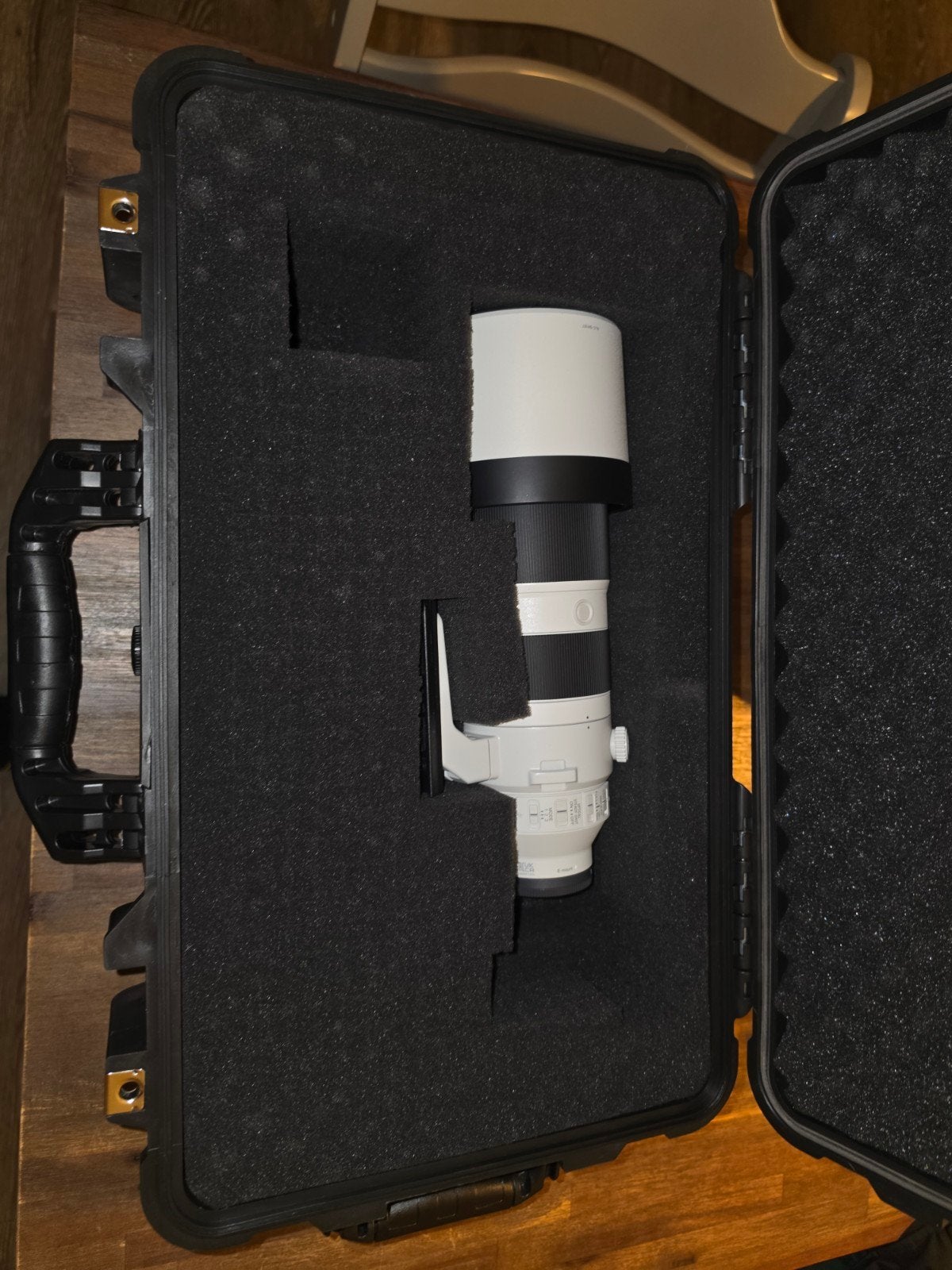 Sony FE 200-600mm F5.6-6.3 G OSS – Inclusief beschermkoffer, Sony E-mount, Sony, Zo goed als nieuw, Telelens