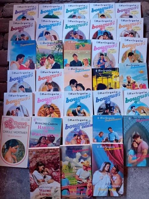 33 romannetjes harlequin boeken, Boeken, Ophalen of Verzenden, Gelezen, Harlequin