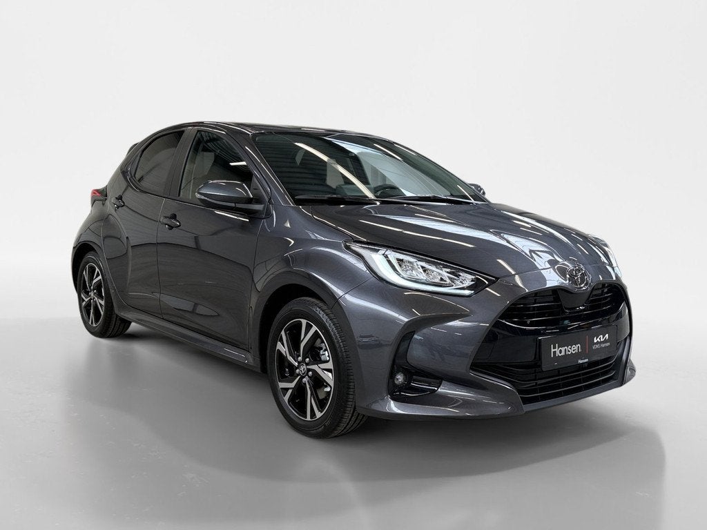 Toyota Yaris 1.5 Hybrid 115 Dynamic, 12 maanden, Gebruikt, 23 km/l, Origineel Nederlands