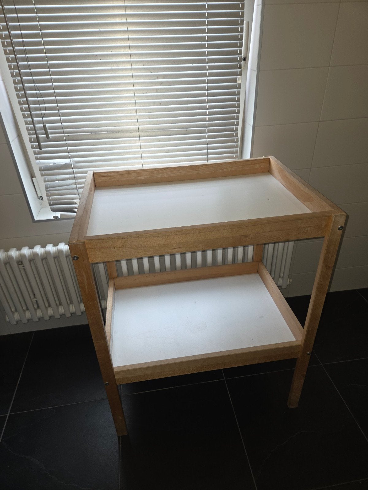 Houten aankleedtafel met twee planken, Gebruikt, Overige typen, Standaard, Ophalen