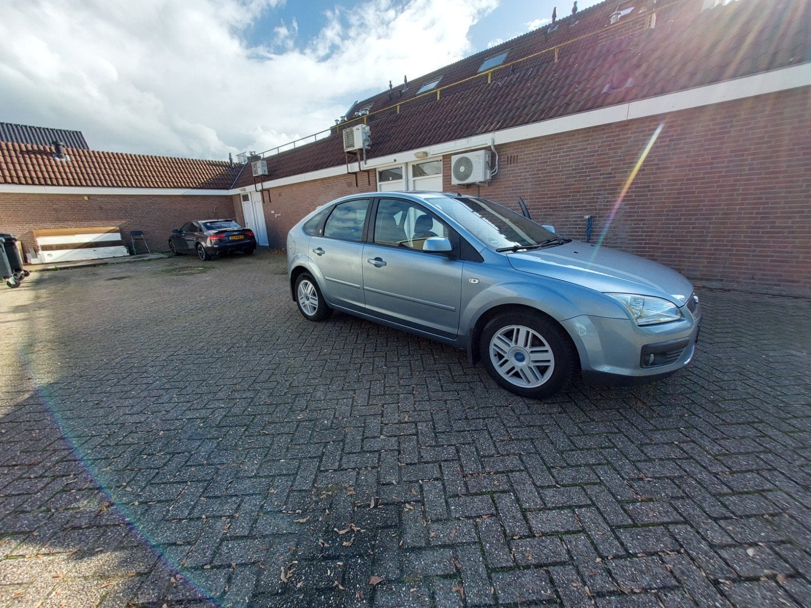 Ford Focus 1.6 74KW 5D AUT 2005 Blauw, Auto's, 1596 cc, 4 cilinders, Blauw, 100 pk