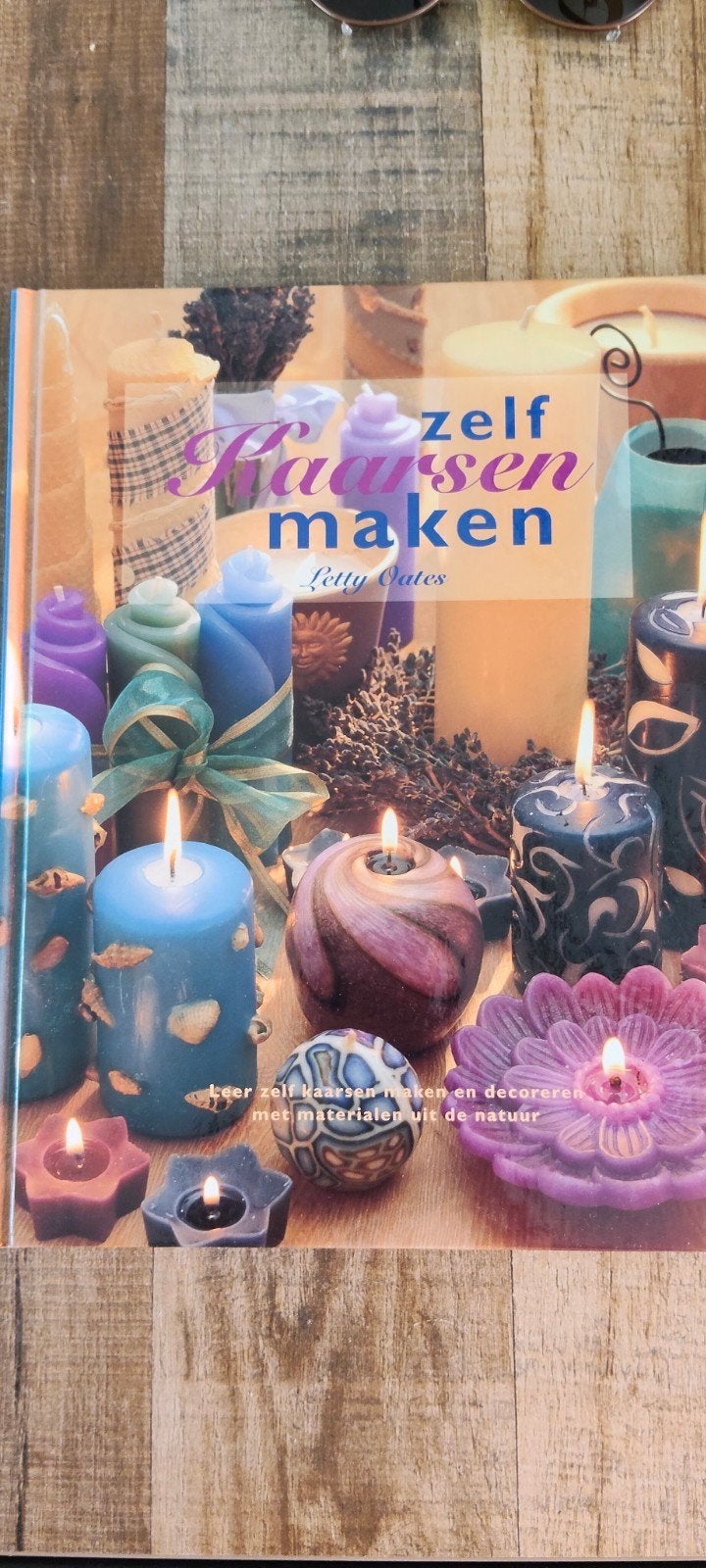 L. Oates - Zelf kaarsen maken, Ophalen of Verzenden, Zo goed als nieuw, L. Oates