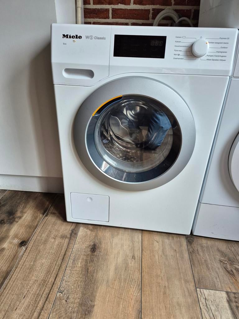Miele W1 Classic Wasmachine - wdb030, Witgoed en Apparatuur, Wasmachines, Ophalen, Zo goed als nieuw, Voorlader, 85 tot 90 cm