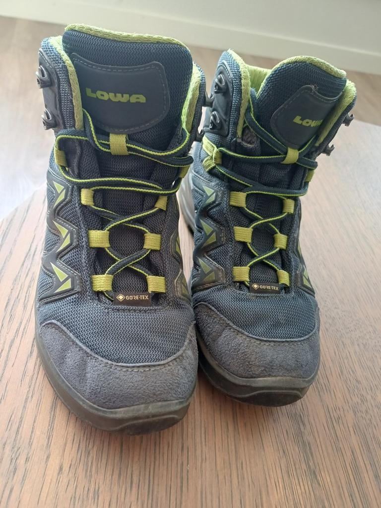 Lowa wandelschoen maat 33 innox pro, Ophalen of Verzenden, Schoenen