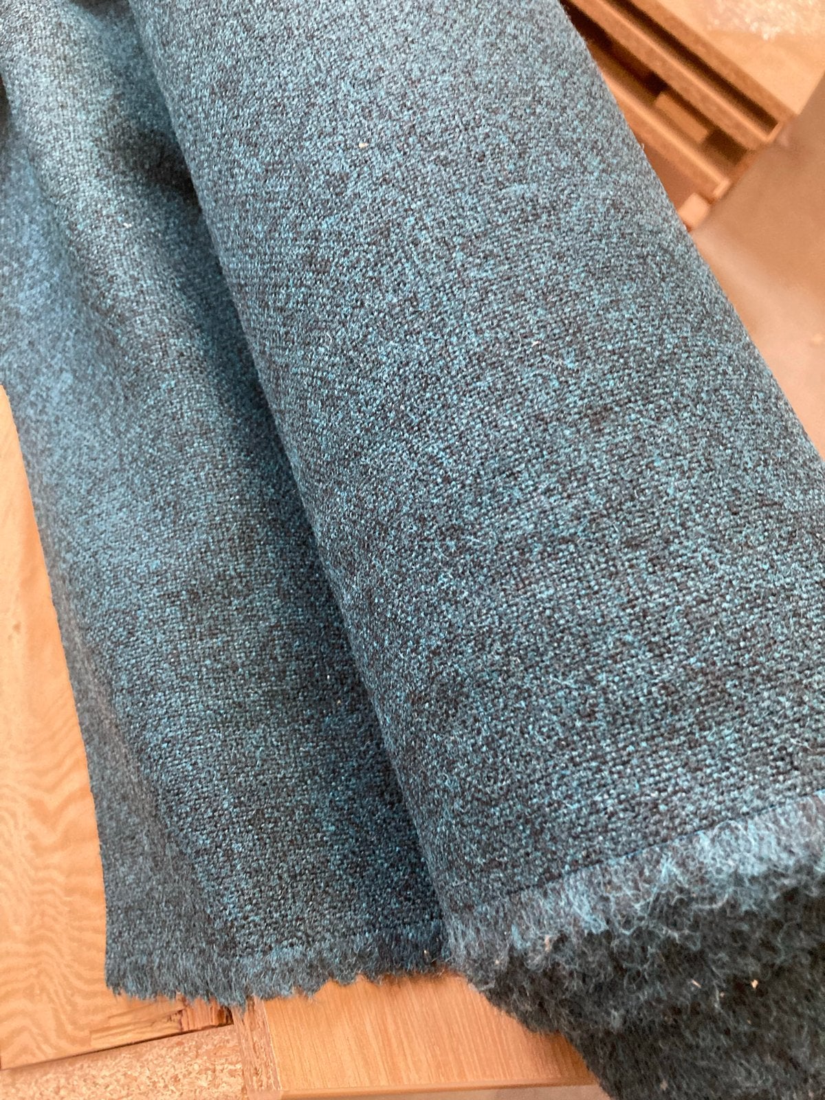 Kvadrat Tonica Meubelstof Coupon - Kleur 873, Wol, Blauw, 120 cm of meer, Ophalen of Verzenden