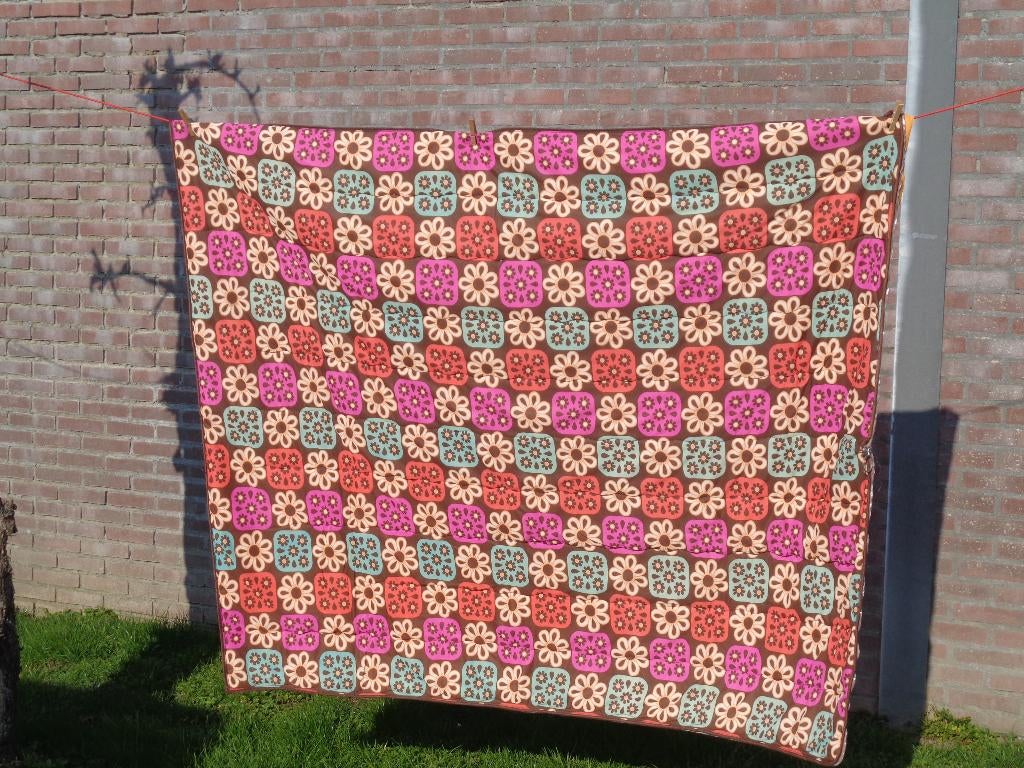 vintage slaapzakken/sprei, Caravans en Kamperen, Ophalen of Verzenden, Gebruikt