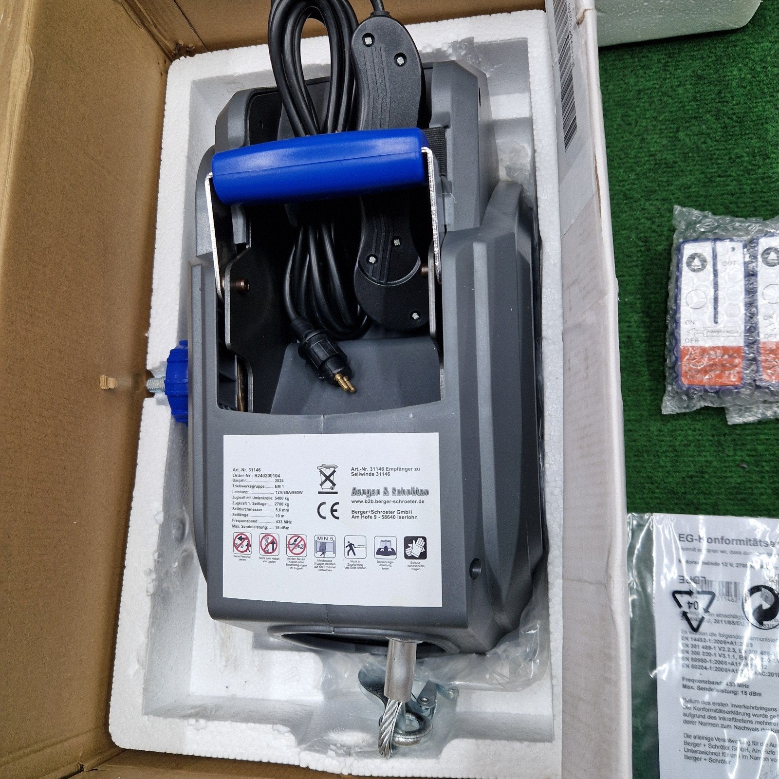 Nieuwe Autolier 12 Volt afstandbedieningen 2700kg + garantie, Ophalen of Verzenden, Nieuw, Elektrisch