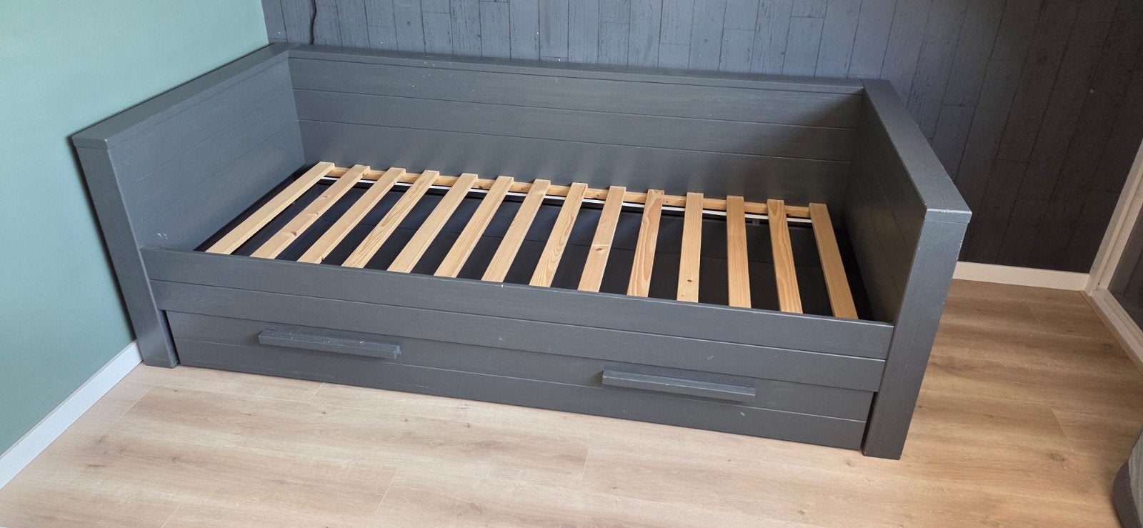 Stoer bed! 90x200 met grote opberglade, 85 tot 100 cm, Gebruikt, 180 cm of meer, Ophalen