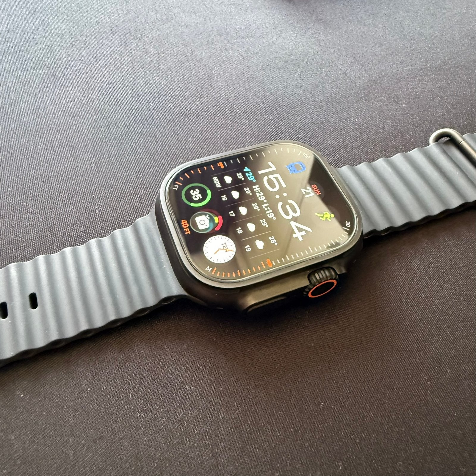 Apple watch Ultra 3 with receipt, Ophalen, Zo goed als nieuw, Zwart, IOS