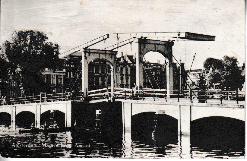 AMSTERDAM - MAGERE BRUG / AMSTEL, Ophalen of Verzenden, 1940 tot 1960, Gelopen, Noord-Holland