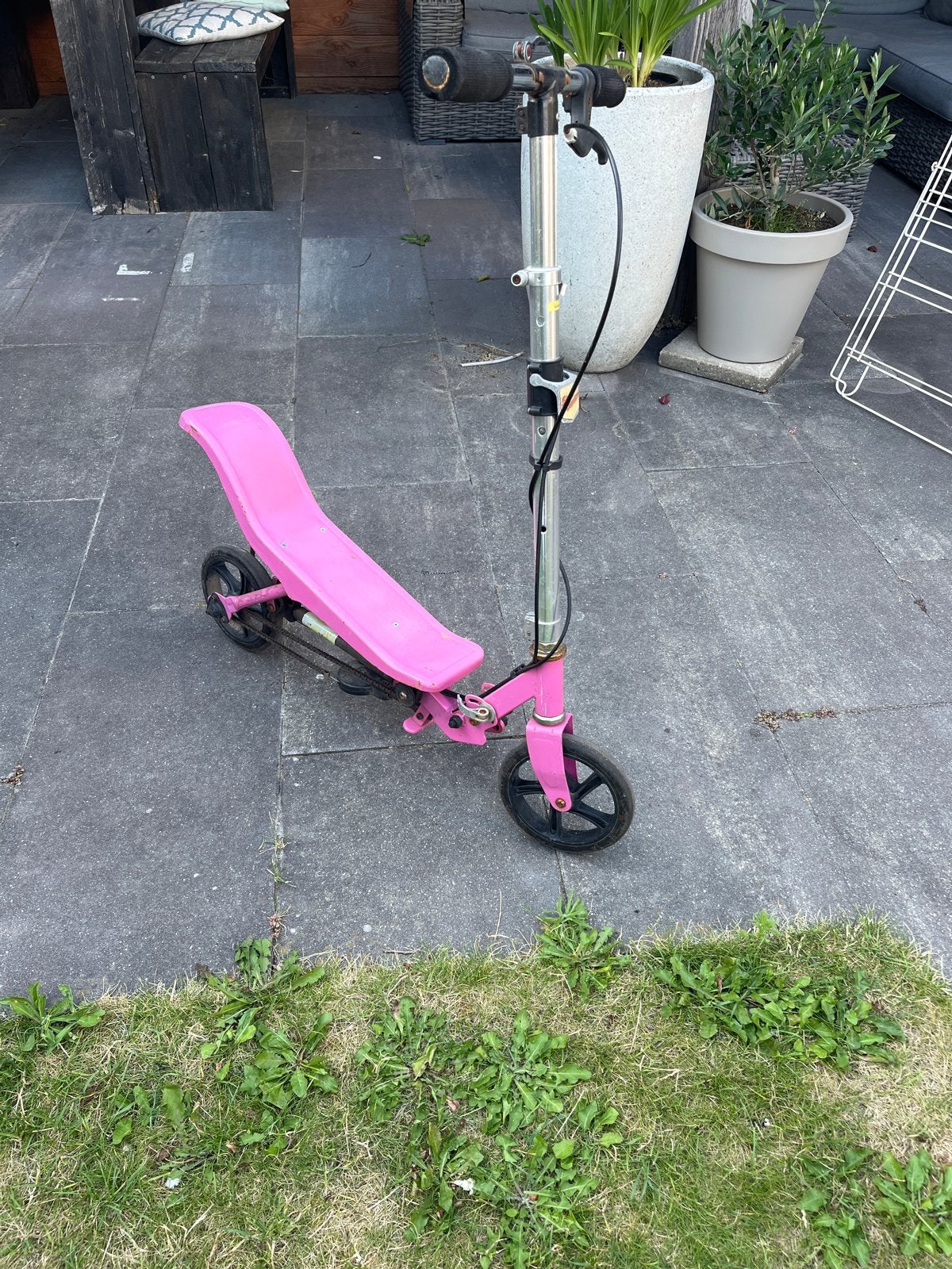 Roze space scooter - oud maar functioneel, Ophalen, Gebruikt, Kickbike
