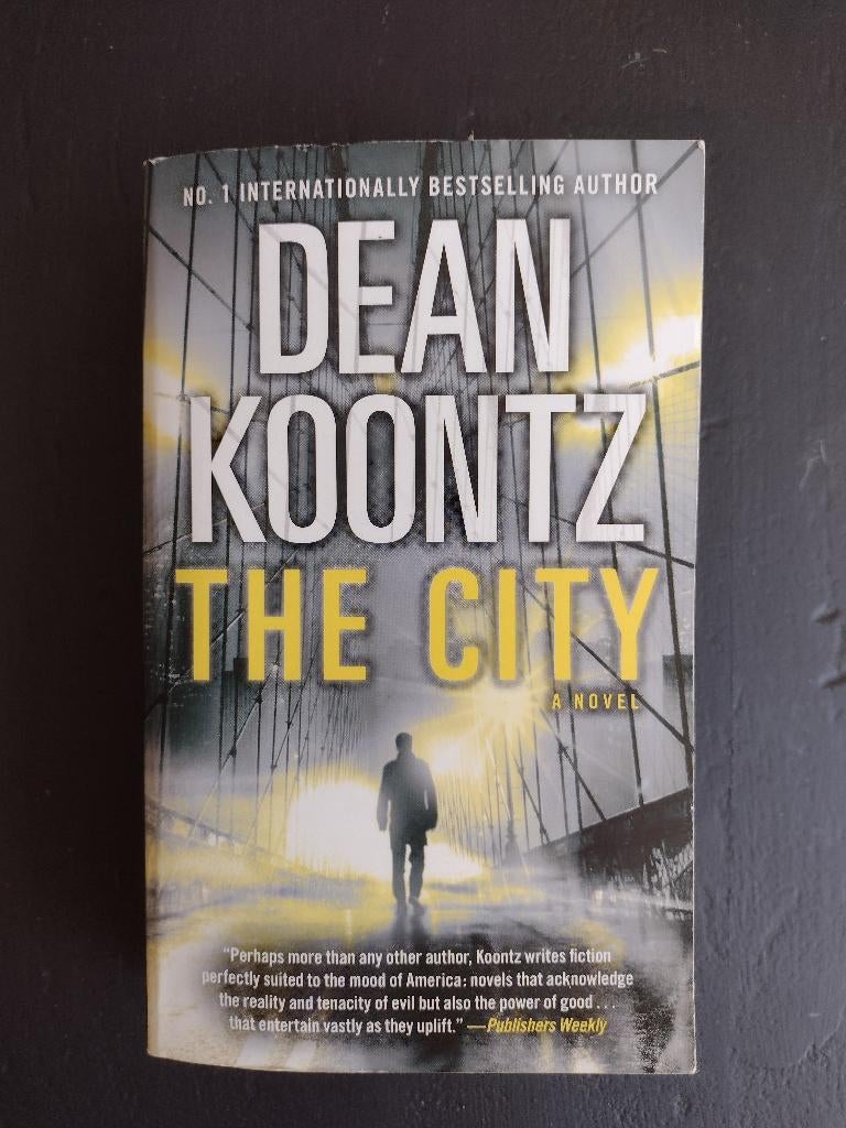 Dean Koontz, The city, Boeken, Ophalen of Verzenden, Zo goed als nieuw, Dean Koontz