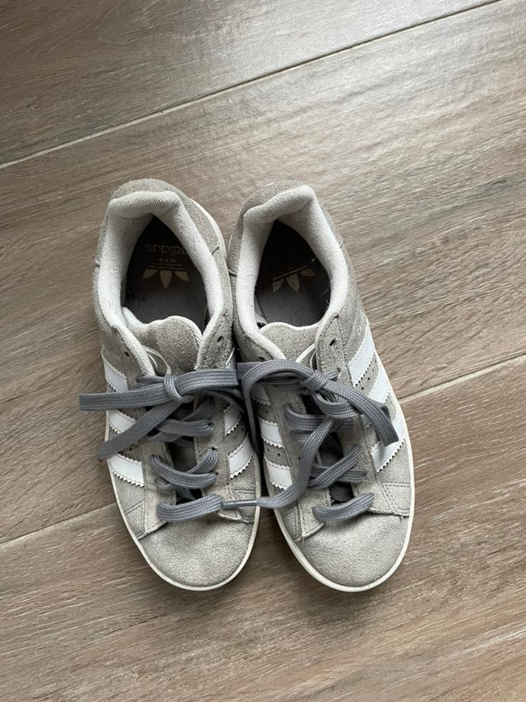 Adidas campus grijs maat 37 1/3, Kleding | Dames, Ophalen of Verzenden, Grijs, Sneakers of Gympen, Zo goed als nieuw