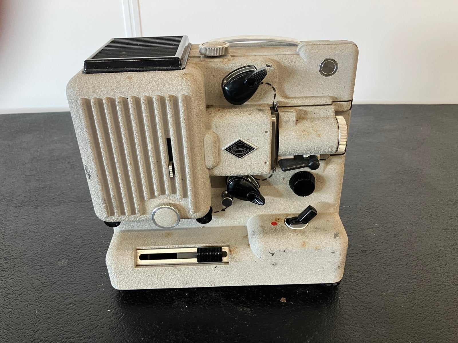 Eumig Wien P8 filmprojector - Vintage 8mm projector, Verzamelen, Ophalen of Verzenden, Projector