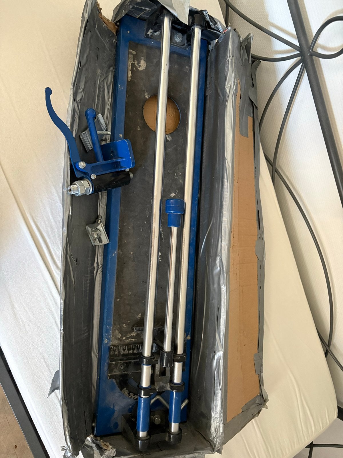 Tegelsnijder tot 60 cm met gatenboor - Gebruikt, goede staat, Doe-het-zelf en Verbouw, Tegels, Ophalen, Gebruikt, 60 cm of meer