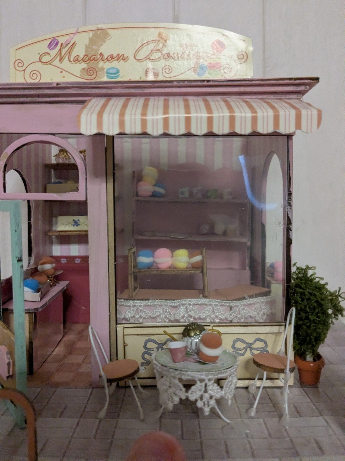 Miniatuur Macaron Boutique Knutselset, Hobby en Vrije tijd, Knutselen, Hout, Zo goed als nieuw, Overige merken, Knutselset