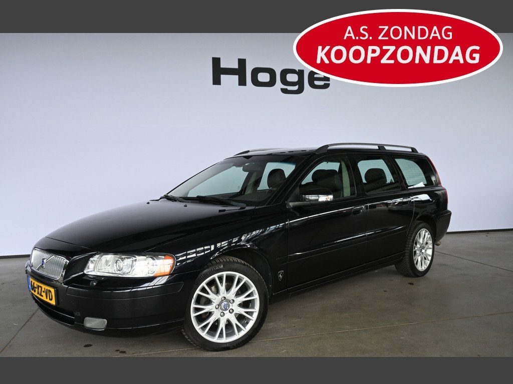 Volvo V70 2.4D Edition Sport Automaat Airco Cruise Control L, Auto's, Automatische klimaatregeling, Zwart, 1553 kg, Zwart