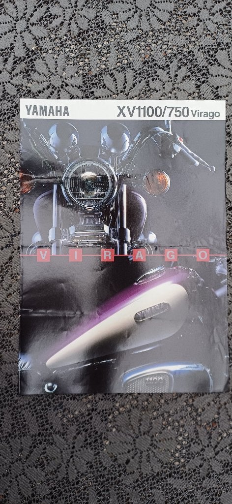 Originele folder Yamaha XV1100 en 750 Virago, Motoren, Ophalen of Verzenden, Yamaha