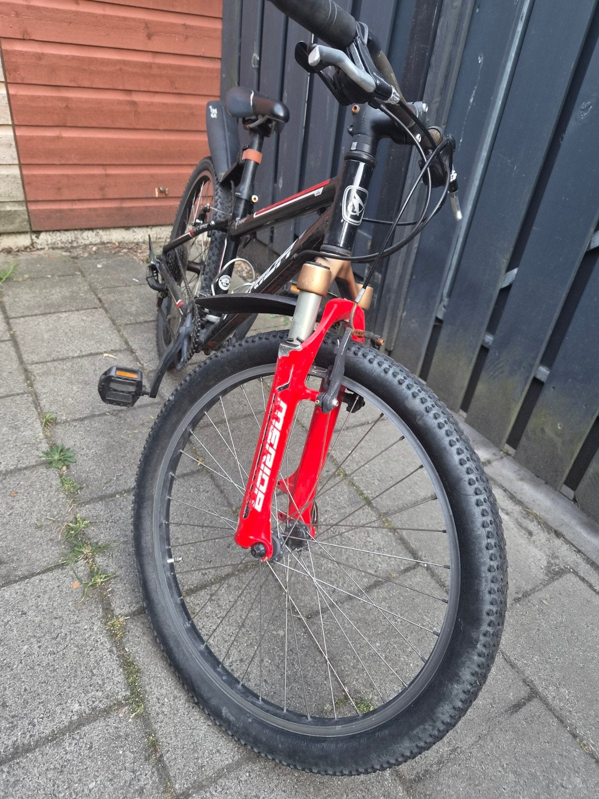 24 inch kinderfiets Merida - opknapper, Ophalen, 20 inch of meer, Gebruikt, Velgrem