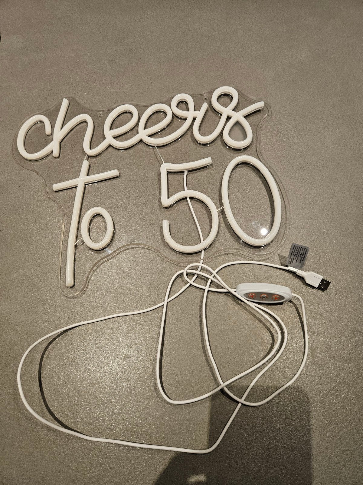 Cheers to 50 letters Led Neon Sign, Huis en Inrichting, Ophalen, Zo goed als nieuw, Overige typen