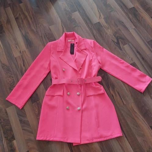 Koraal jurk/jacket van New Collection, Maat XL, nieuwe, Ophalen of Verzenden, Nieuw, Maat 46/48 (XL) of groter, Rood