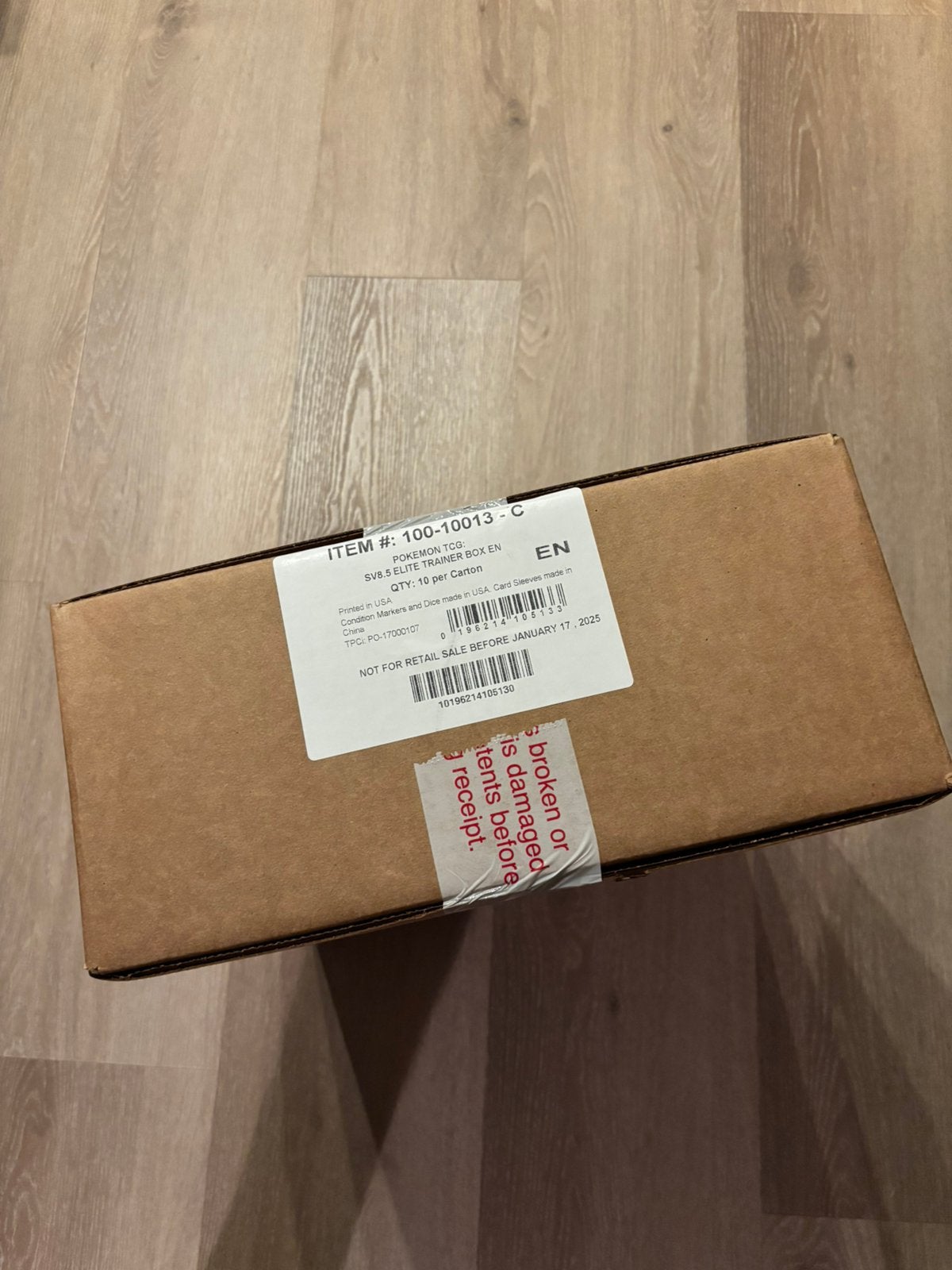 Prismatic Evolutions ETB Case, Ophalen of Verzenden, Zo goed als nieuw, Boosterbox
