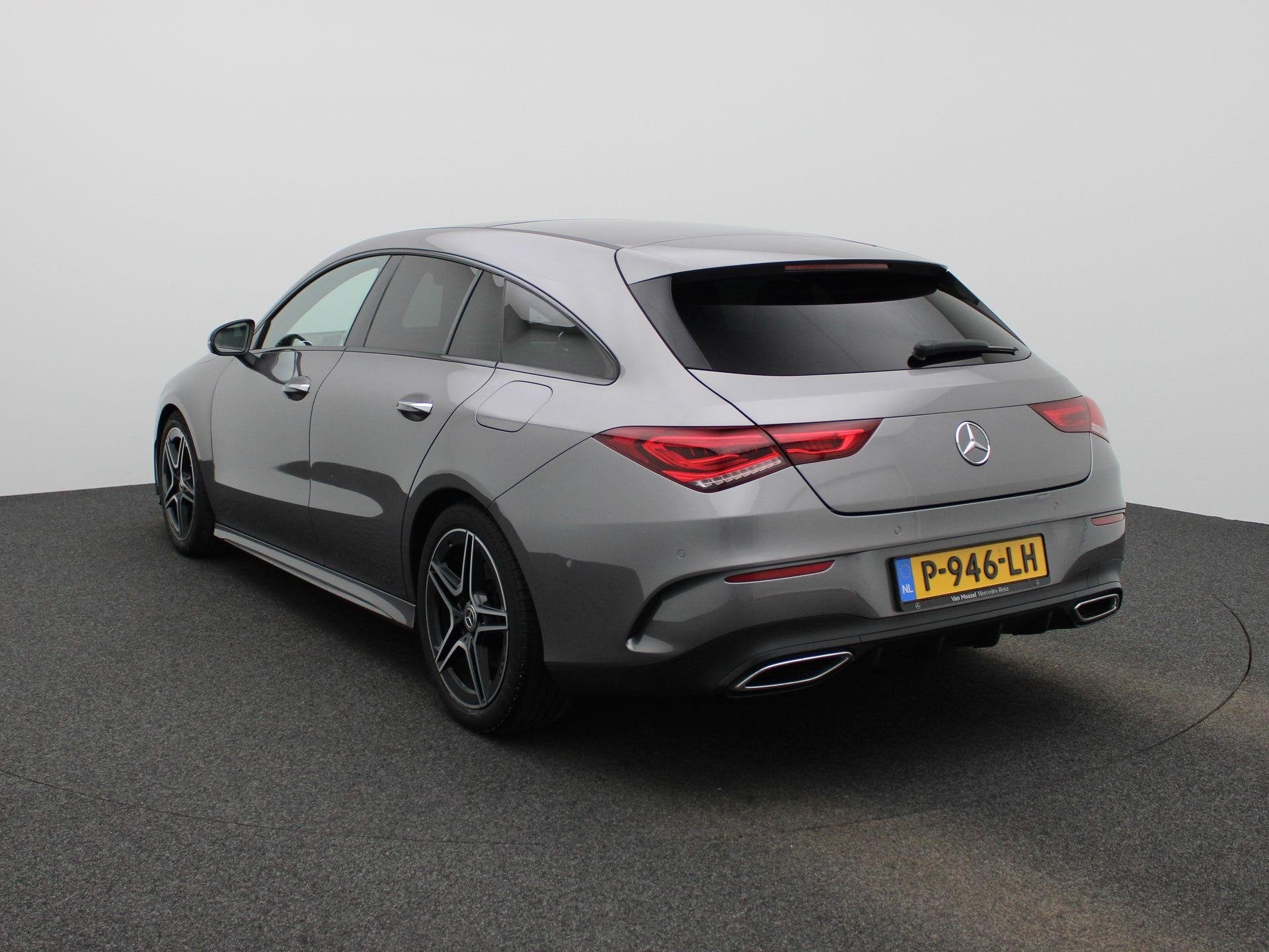 Mercedes-Benz CLA-klasse Shooting Brake 180 Business Solutio, Auto's, 136 pk, Gebruikt, 4 cilinders, Leder en Stof
