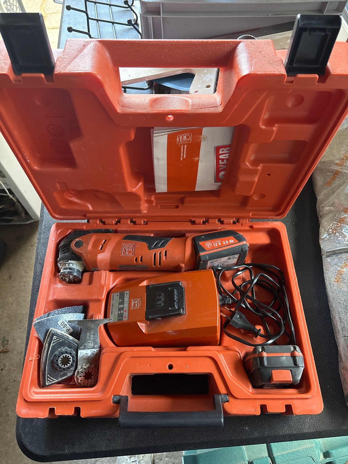 Fein Multitool 12V Set met Lader, 2 Accu's en Accessoires, Ophalen of Verzenden, Gebruikt, Multitool, Overige merken