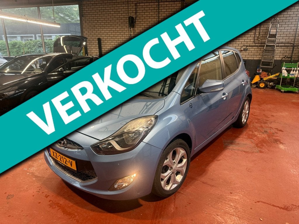 Hyundai Ix20 1.4i Pro Nieuwe APK, Auto's, Voorwielaandrijving, Euro 5, Gebruikt, Zwart