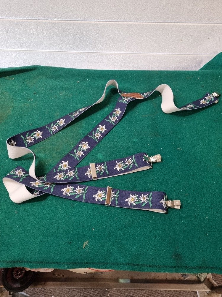 bretels galgen edelweis, Ophalen of Verzenden, 'T Olde Gre-j, Info@toldegrej.nl, Endepoelstraat 20f Didam