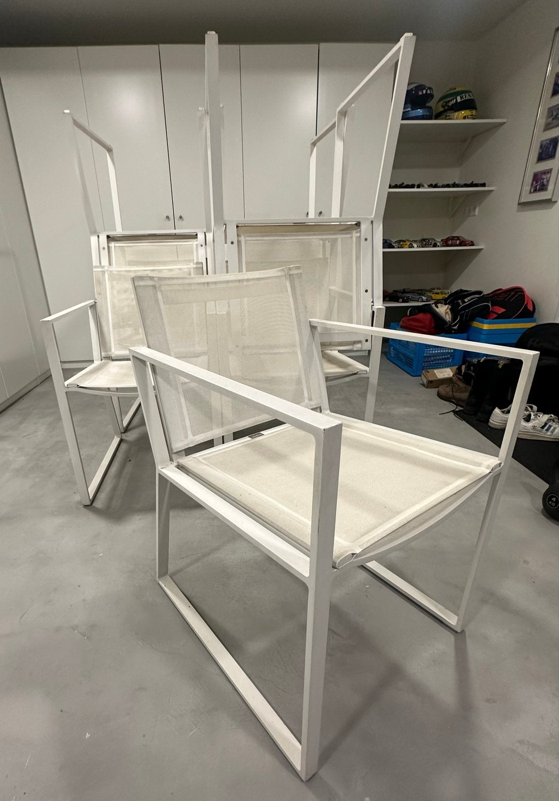 Borek Samos by Wolterinck 8 stoelen nieuwprijs ca  € 4.000, Huis en Inrichting, Ophalen, Gebruikt, Wit, Metaal