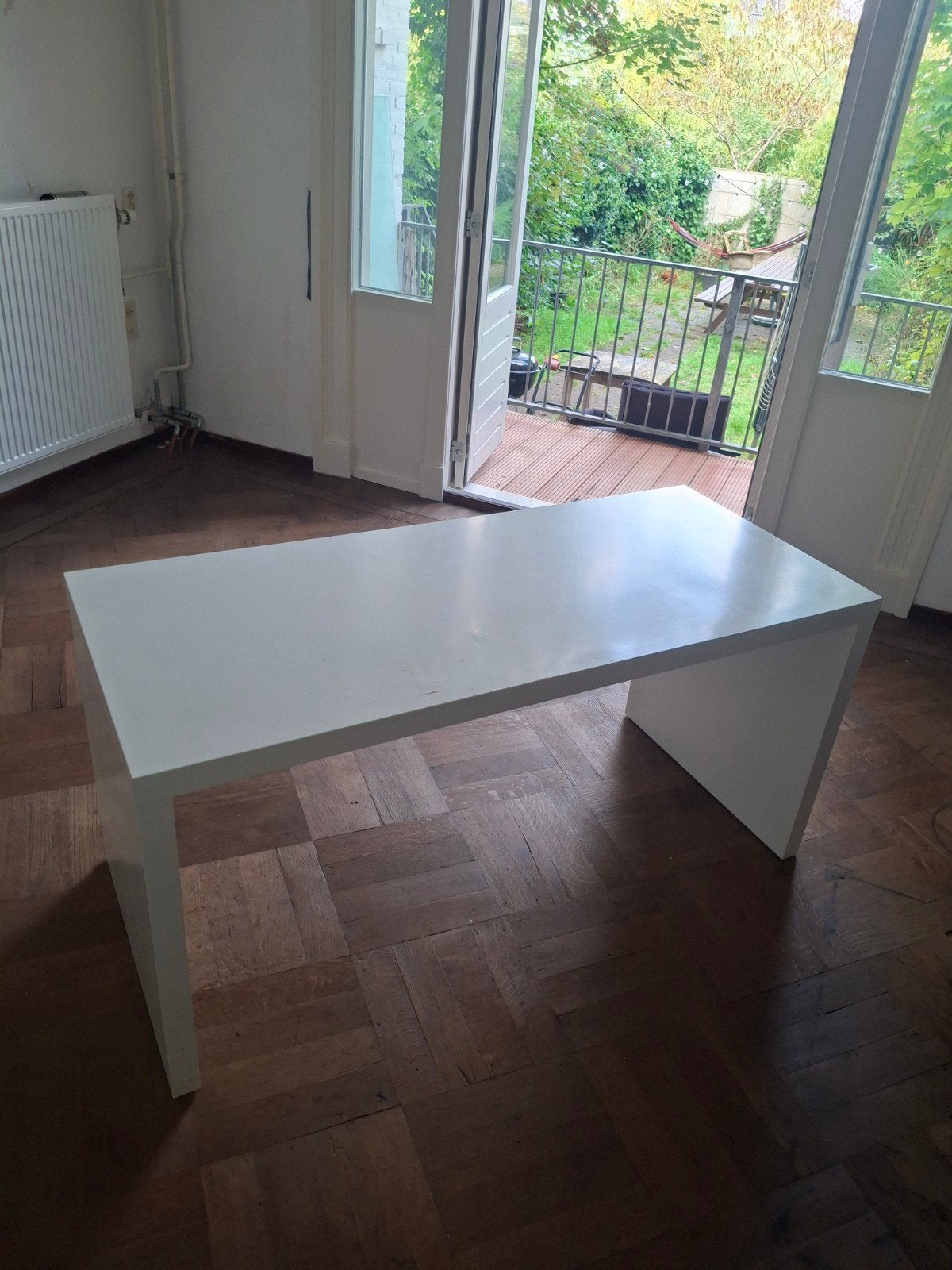 GRATIS ikea MALM Bureau, Ophalen, Gebruikt, 150 cm, 65 cm