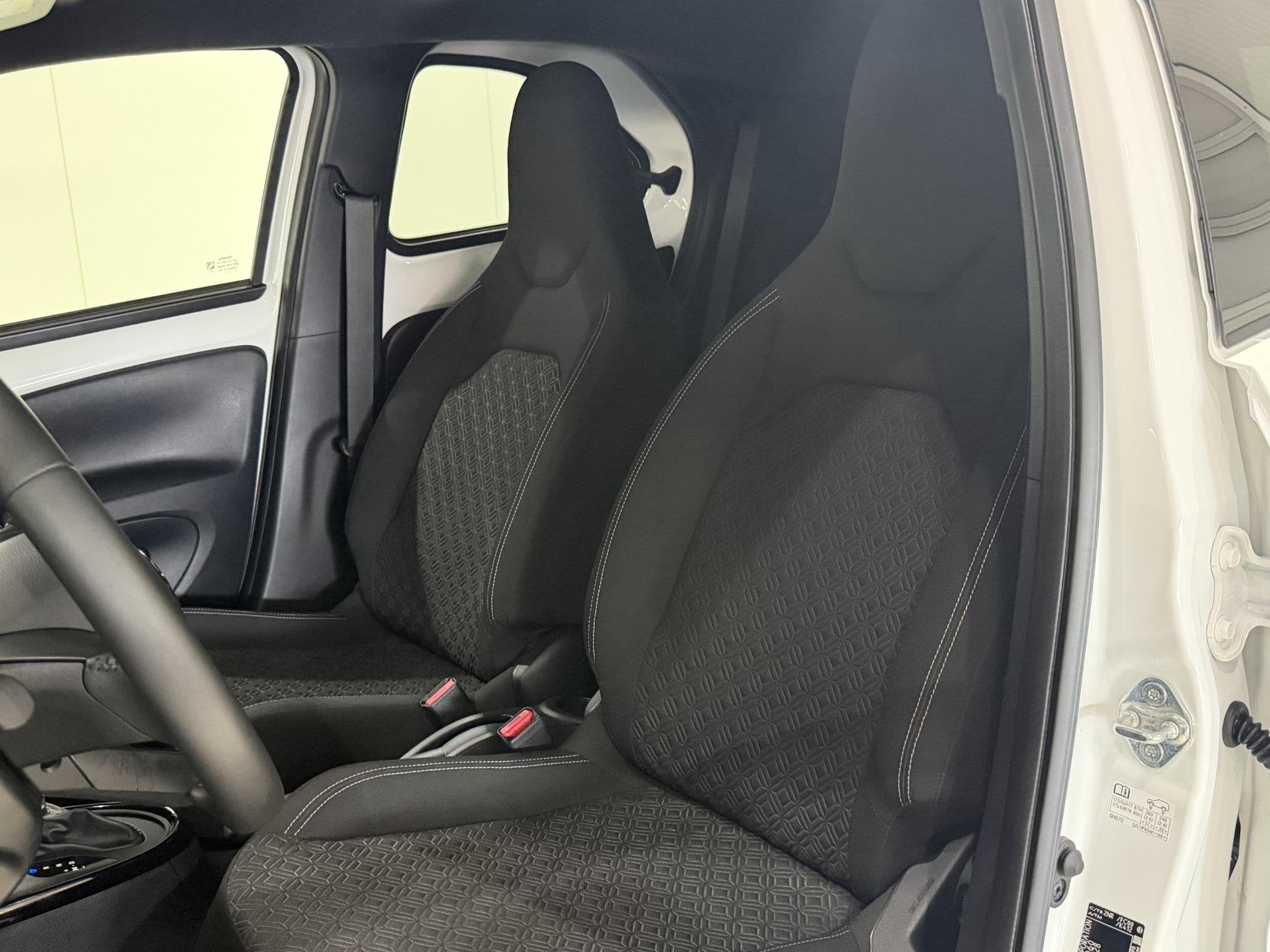 Toyota Aygo X 1.0 VVT-i S-CVT Pulse Dealer onderhouden Autom, Dealer onderhouden, Stof, Gebruikt, Euro 6