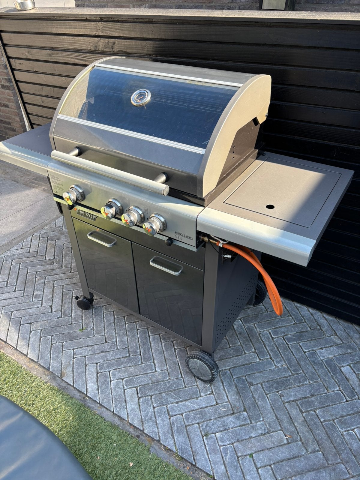 Gasbarbecue Fervor, Buitenkeuken, Ophalen, Gebruikt