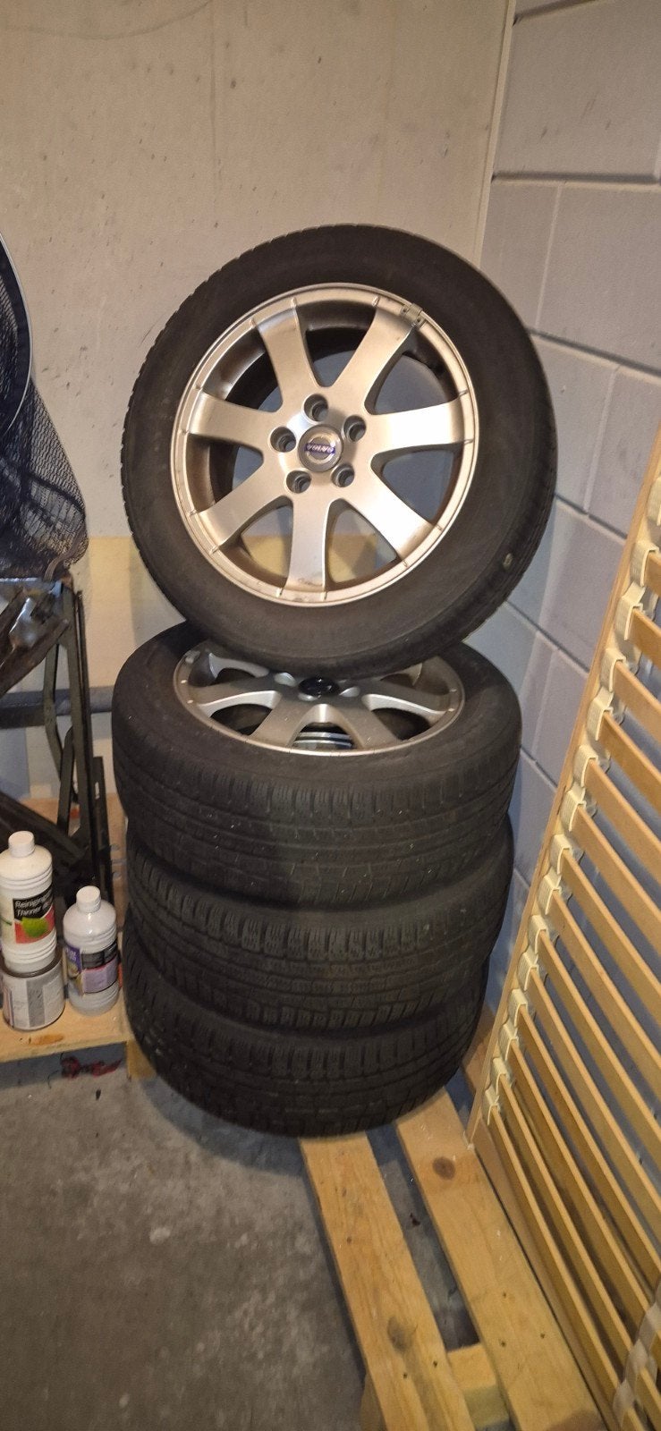 Winterbanden. Voor volvo, Auto-onderdelen, Banden en Velgen, Ophalen, Gebruikt, 16 inch, Banden en Velgen