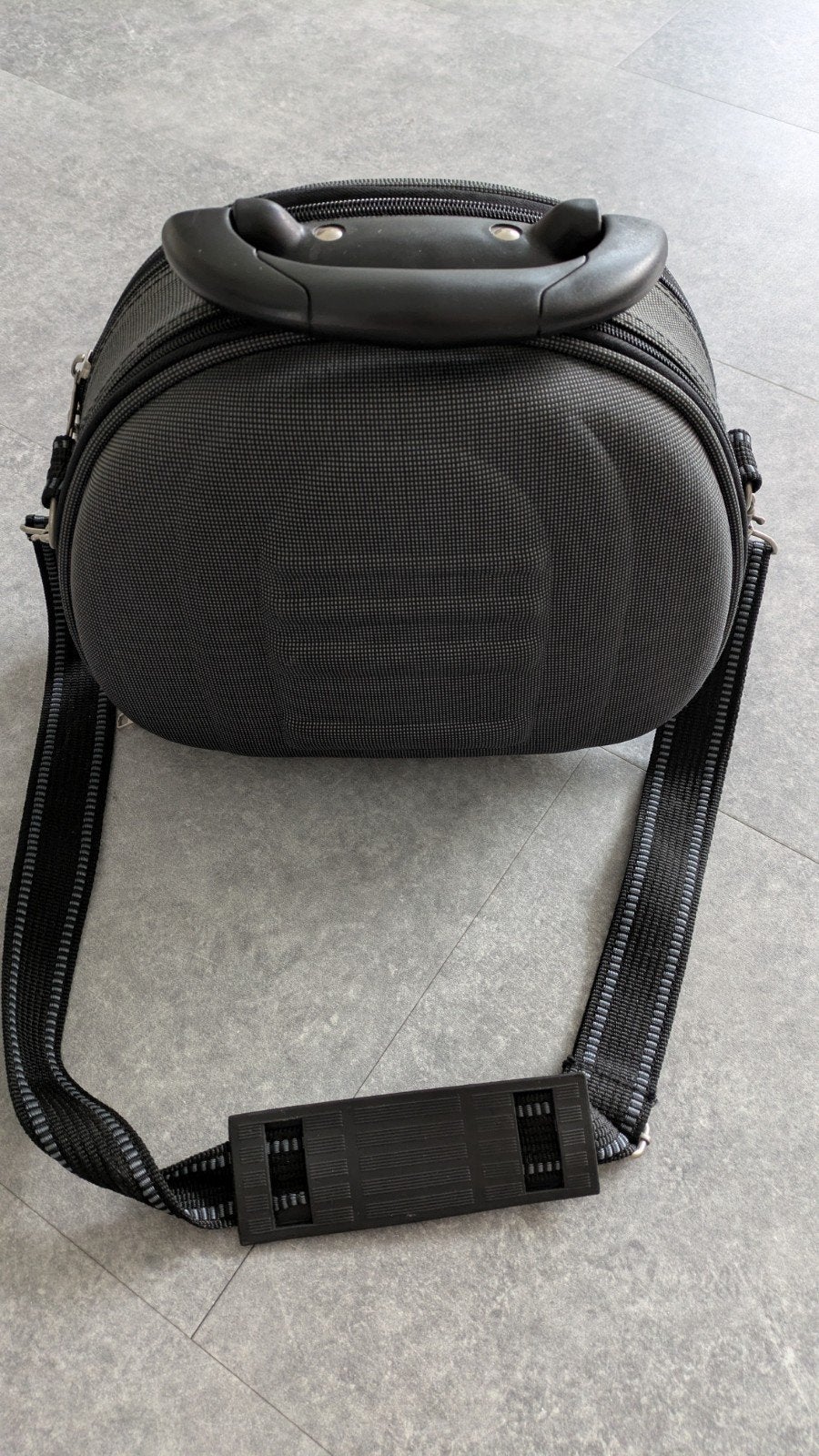 Hardcase toiletkoffer in zeer goede staat, Ophalen, Zo goed als nieuw, Grijs, Heer of Dame