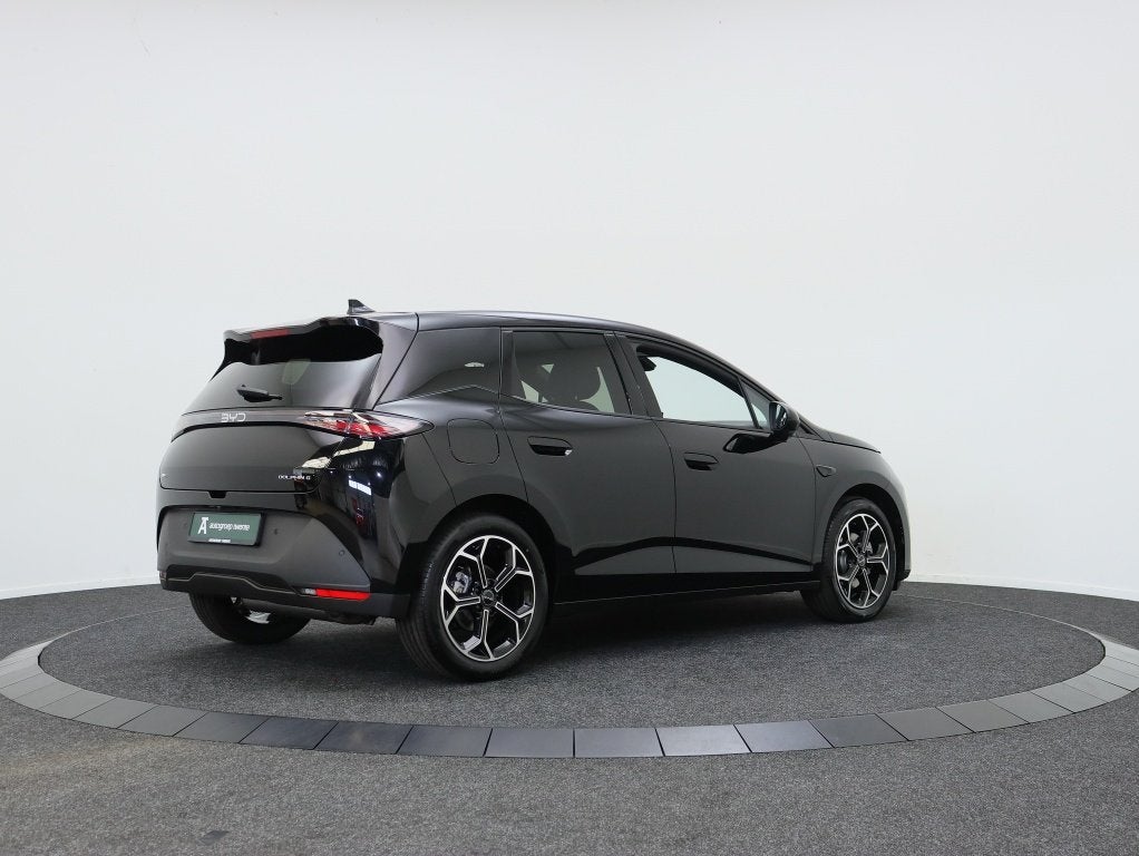BYD Dolphin G 1.5 DM-i Comfort | € 1.000 ACTIE | BYD Deale, Zwart, 4 cilinders, Leder en Stof, Zwart