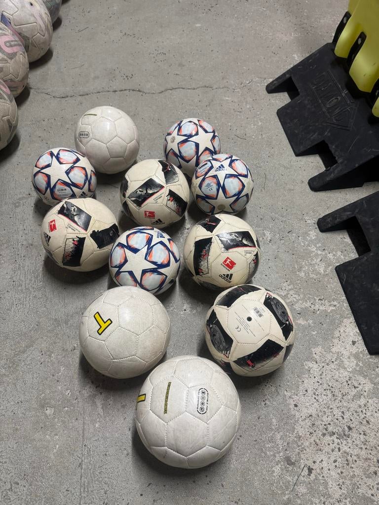 Diverse mini-voetbalballen - Adidas, Bundesliga, Ophalen of Verzenden, Zo goed als nieuw, Bal