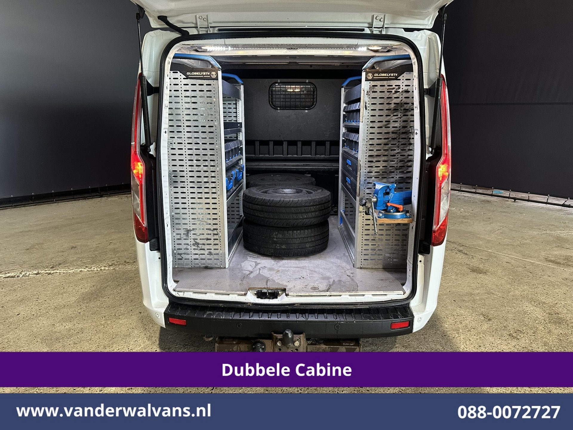 Ford Transit Custom 2.0 TDCI 130pk Automaat L2H1 Dubbele Cab, Auto's, Dealer onderhouden, Stof, Gebruikt, 4 cilinders