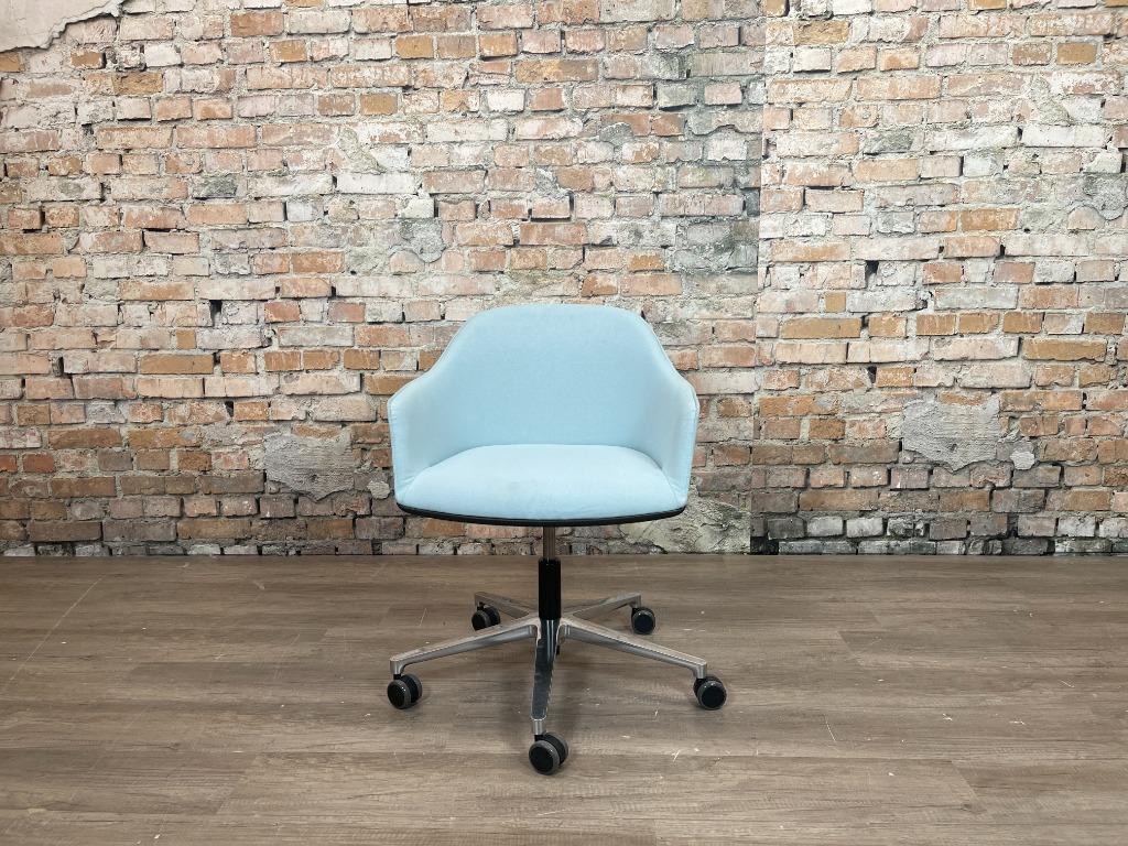 Meerdere Vitra Softshell bij TheReSales, Huis en Inrichting, Blauw, Ophalen of Verzenden, Zo goed als nieuw, Stof